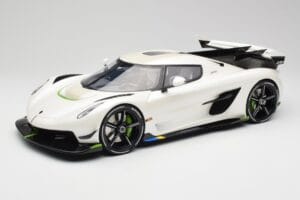 Koenigsegg Jesko Attack Crystal White Pearl GT Spirit 1:12 GT501 Gyanta