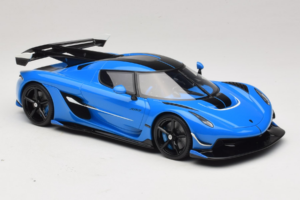 Koenigsegg Jesko Blahaj GT Spirit 1:18 GT1002 Gyanta – 4. kép a 6-ből