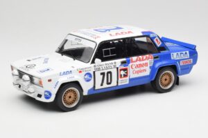 Lada 2105 VFTS #70 E. Tumalevicius 1000 Lakes Rally 1986 IXO 1:18 18RMC181A Fém