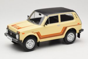 Lada Niva 2121 California Bézs MCG 1:18 MCG18004 Fém