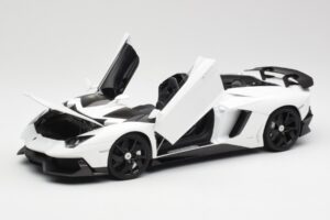 Lamborghini Aventador J Fehér AUTOart 1:18 74674 Fém – 2. kép a 8-ből