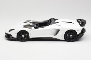 Lamborghini Aventador J Fehér AUTOart 1:18 74674 Fém – 4. kép a 8-ből