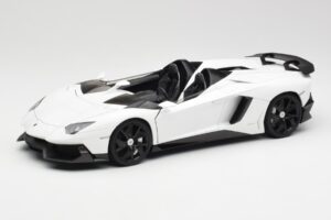 Lamborghini Aventador J Fehér AUTOart 1:18 74674 Fém