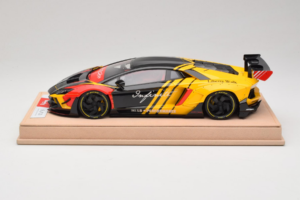 Lamborghini Aventador Liberty Walk Infinite Fekete Sárga Timothy & Pierre 1:18 REMC035 Fém
