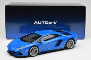 Lamborghini Aventador S LP740-4 Blue Nila AUTOart 1:18 79134 Fém – 8. kép a 8-ből