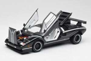 Lamborghini Countach LP500S Fekete Kyosho 1:18 08326K Fém – 2. kép a 8-ből