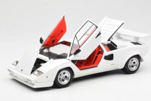 Lamborghini Countach LP500S Fehér Kyosho 1:18 08320E Fém – 2. kép a 8-ből