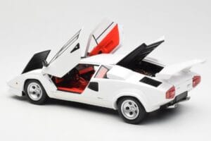 Lamborghini Countach LP500S Fehér Kyosho 1:18 08320E Fém – 5. kép a 8-ből