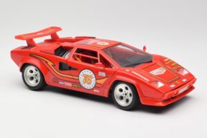 Lamborghini Countach Piros Bburago 1:18 3047 Fém – 6. kép a 8-ből