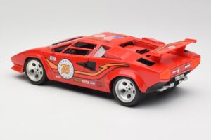 Lamborghini Countach Piros Bburago 1:18 3047 Fém – 7. kép a 8-ből
