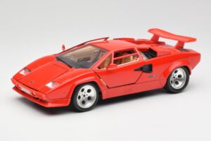 Lamborghini Countach Piros Bburago 1:18 3047-M1 Fém