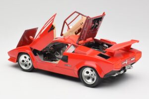 Lamborghini Countach Piros Bburago 1:18 3047-M1 Fém – 5. kép a 8-ből