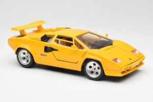 Lamborghini Countach Sárga Bburago 1:18 3037 Fém – 6. kép a 8-ből