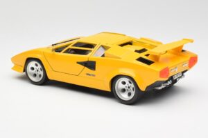 Lamborghini Countach Sárga Bburago 1:18 3037 Fém – 7. kép a 8-ből