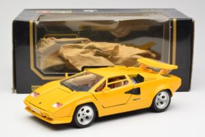 Lamborghini Countach Sárga Bburago 1:18 3037 Fém – 8. kép a 8-ből