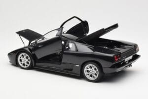Lamborghini Diablo 6.0 Fekete AUTOart 1:18 74528 Fém – 5. kép a 8-ből