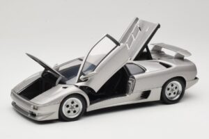 Lamborghini Diablo Ezüst AUTOart 1:18 70071 Fém – 2. kép a 8-ből