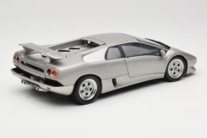 Lamborghini Diablo Ezüst AUTOart 1:18 70071 Fém – 3. kép a 8-ből