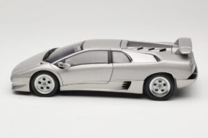 Lamborghini Diablo Ezüst AUTOart 1:18 70071 Fém – 4. kép a 8-ből