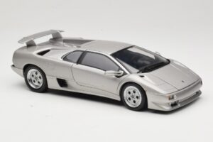 Lamborghini Diablo Ezüst AUTOart 1:18 70071 Fém – 6. kép a 8-ből