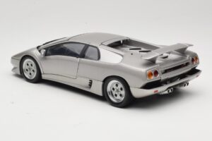 Lamborghini Diablo Ezüst AUTOart 1:18 70071 Fém – 7. kép a 8-ből