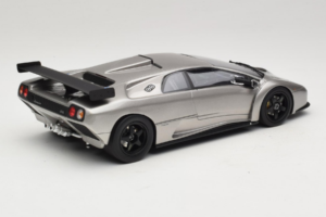 Lamborghini Diablo GT-R Ezüst Kyosho 1:18 KSR18509S Gyanta – 2. kép a 6-ből