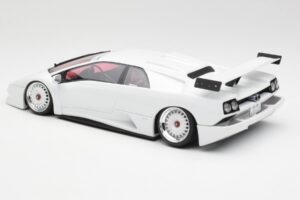 Lamborghini Diablo KO Fehér GT Spirit 1:18 GT330 Gyanta – 5. kép a 6-ből