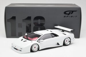 Lamborghini Diablo KO Fehér GT Spirit 1:18 GT330 Gyanta – 6. kép a 6-ből