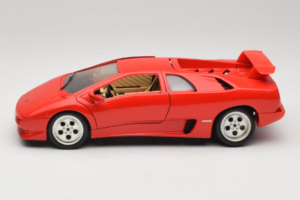 Lamborghini Diablo Piros Bburago 1:18 3041-M1 Fém – 4. kép a 8-ből