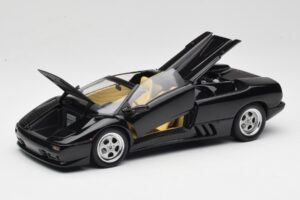 Lamborghini Diablo Roadster Fekete AUTOart 1:18 70093-R1 Fém – 2. kép a 10-ből