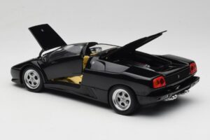 Lamborghini Diablo Roadster Fekete AUTOart 1:18 70093-R1 Fém – 6. kép a 10-ből