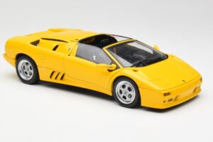 Lamborghini Diablo Roadster Sárga AUTOart 1:18 70092 Fém – 6. kép a 8-ből