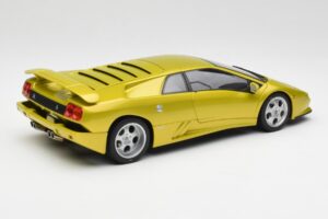Lamborghini Diablo SE30 Anniversary Edition Sárga Spyder AUTOart 1:18 79157 Fém – 3. kép a 8-ből