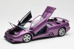 Lamborghini Diablo SE30 Jota Metál Lila AUTOart 1:18 79142 Kompozit – 2. kép a 8-ből