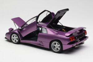 Lamborghini Diablo SE30 Jota Metál Lila AUTOart 1:18 79142 Kompozit – 5. kép a 8-ből