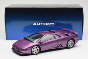 Lamborghini Diablo SE30 Jota Metál Lila AUTOart 1:18 79142 Kompozit – 8. kép a 8-ből