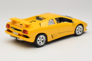 Lamborghini Diablo Sárga Bburago 1:18 3041-M2 Fém – 3. kép a 8-ből