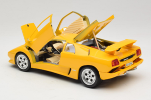 Lamborghini Diablo Sárga Bburago 1:18 3041-M2 Fém – 5. kép a 8-ből