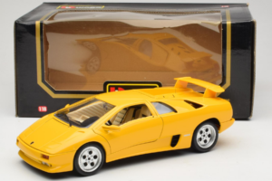 Lamborghini Diablo Sárga Bburago 1:18 3041-M2 Fém – 8. kép a 8-ből