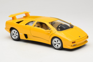 Lamborghini Diablo Sárga Bburago 1:18 3041 Fém – 6. kép a 8-ből