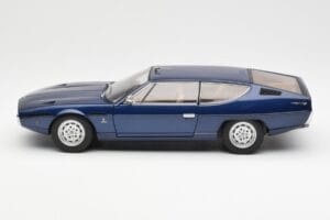 Lamborghini Espada Kék Metallic AUTOart 1:18 74502 Fém – 4. kép a 8-ből