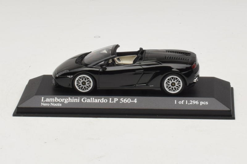 Lamborghini Gallardo LP560-4 Spyder Fekete Minichamps 1:43 400103830 Fém