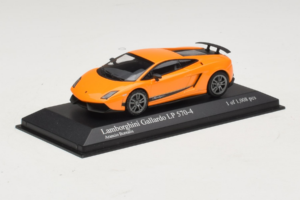 Lamborghini Gallardo LP570-4 Superleggera Narancssárga Metál Minichamps 1:43 400103841 Fém – 2. kép a 5-ből