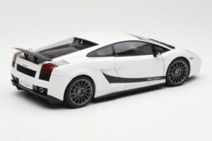 Lamborghini Gallardo Superleggera Monocerus Metallic Fehér AUTOart 1:18 74585 Fém – 3. kép a 8-ből