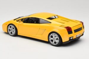 Lamborghini Gallardo Sárga Maisto 1:18 31655 Fém – 7. kép a 8-ből