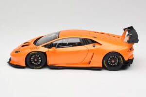 Lamborghini Huracan LP620-2 Super Trofeo Arancio Borealis Pearl Effect Narancssárga AUTOart 1:18 81558 Fém – 4. kép a 8-ből