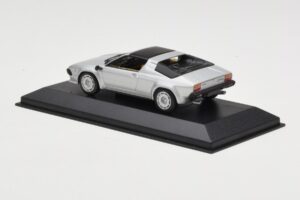 Lamborghini Jalpa Ezüst Minichamps 1:43 400103601 Fém – 3. kép a 4-ből