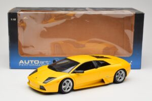 Lamborghini Murcielago LP640 Giallo Orion AUTOart 1:18 74511 Fém – 8. kép a 8-ből