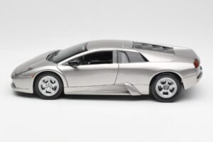 Lamborghini Murcielago Ezüst Maisto 1:18 7450257 Fém – 4. kép a 8-ből