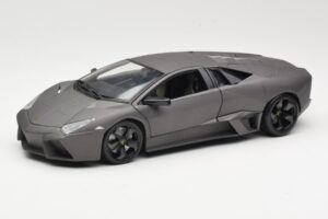 Lamborghini Reventon Matte Grey Bburago 1:18 Lamborghini Reventon Matte Grey Bburago 1:18 18-11029 Fém